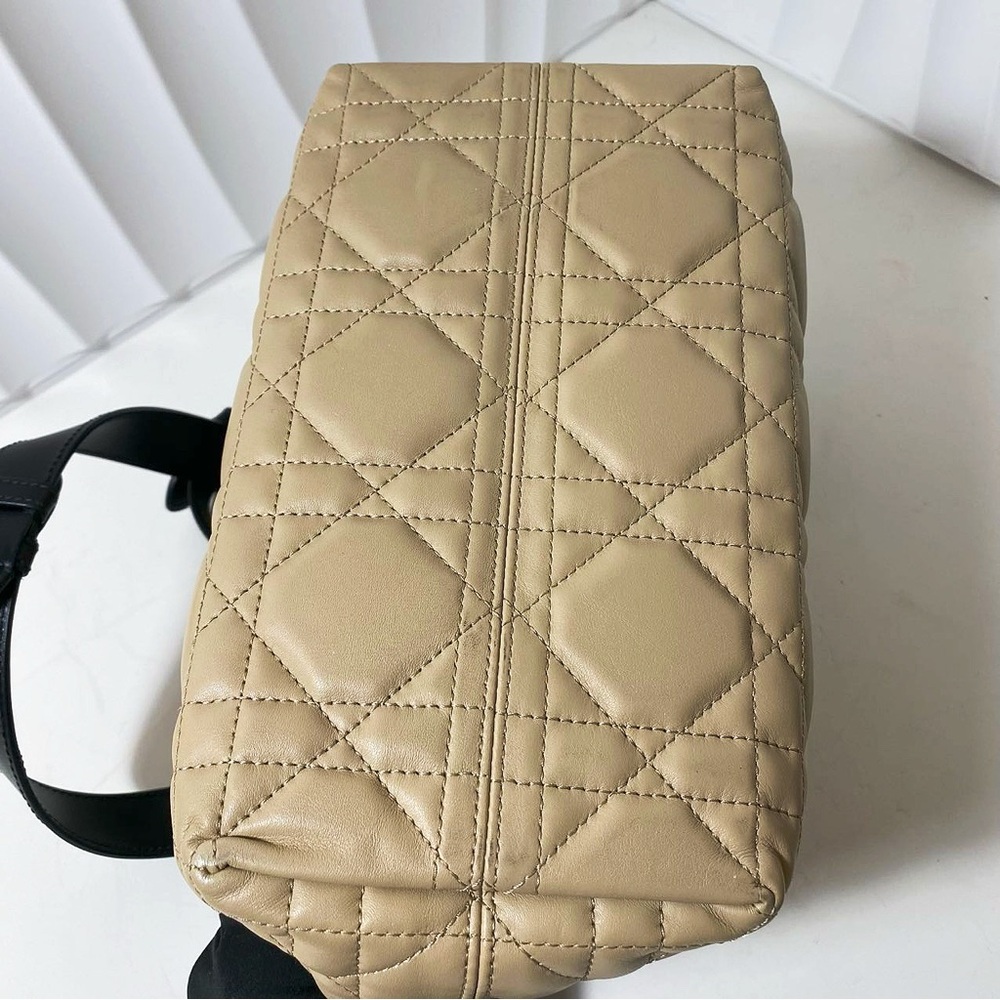 Dior Toujours Cannage Quilted Leather Tote Bag Beige & Black - Picture 8 of 14